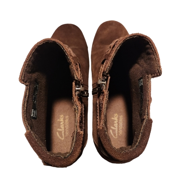 Clarks Brown Suede Ankle Boots Size 8½ - Picture 2 of 9